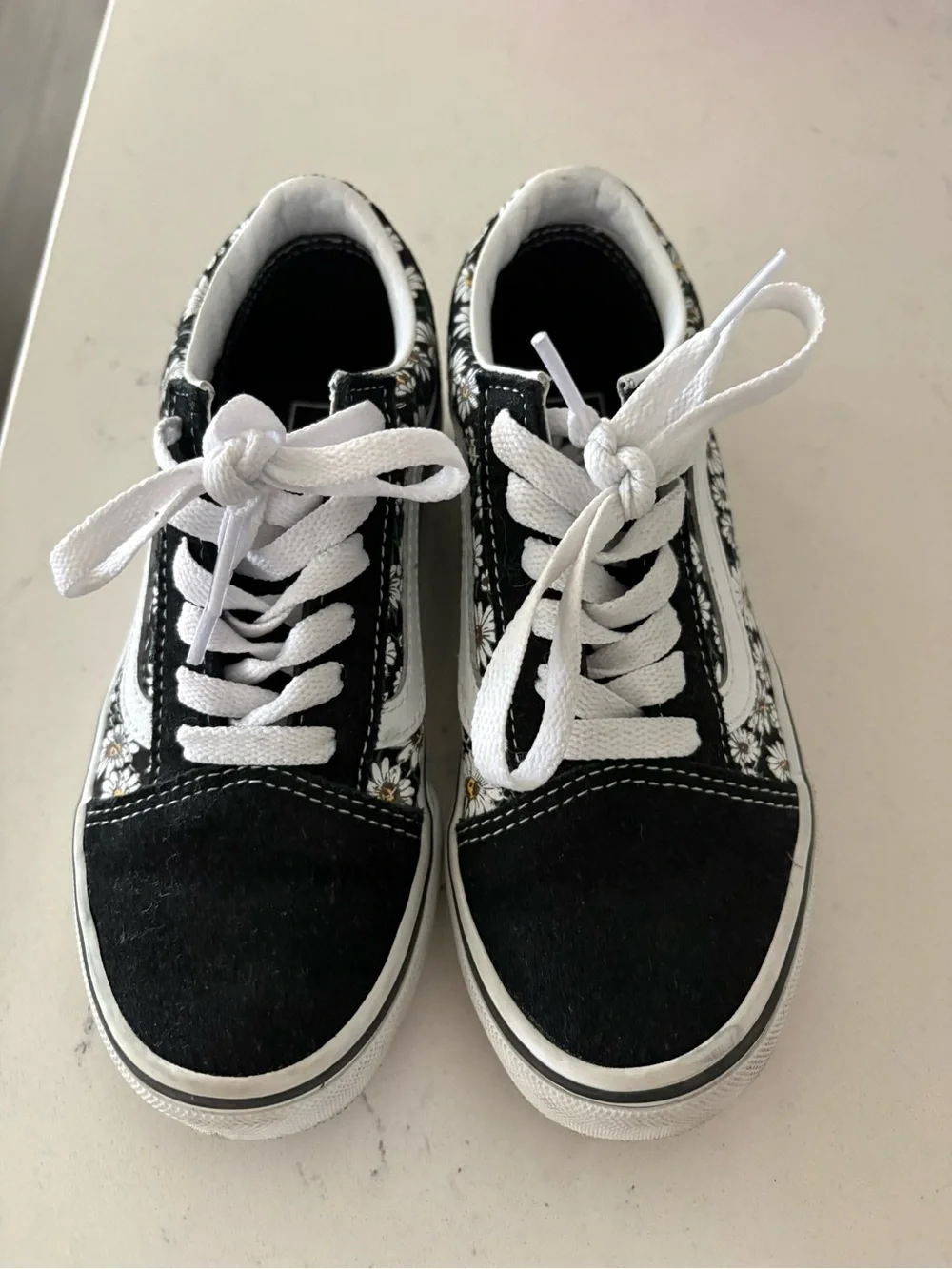 Vans Kids Black Daisy Old Skool Lace-Up Sneakers